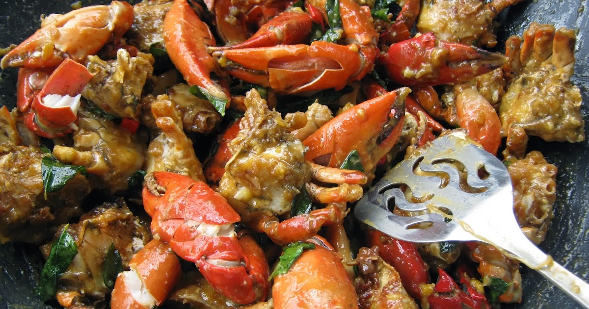 KARI LEAFS Malaysian flavour's BUTTER CRAB WITH SALTED EGG YOLK