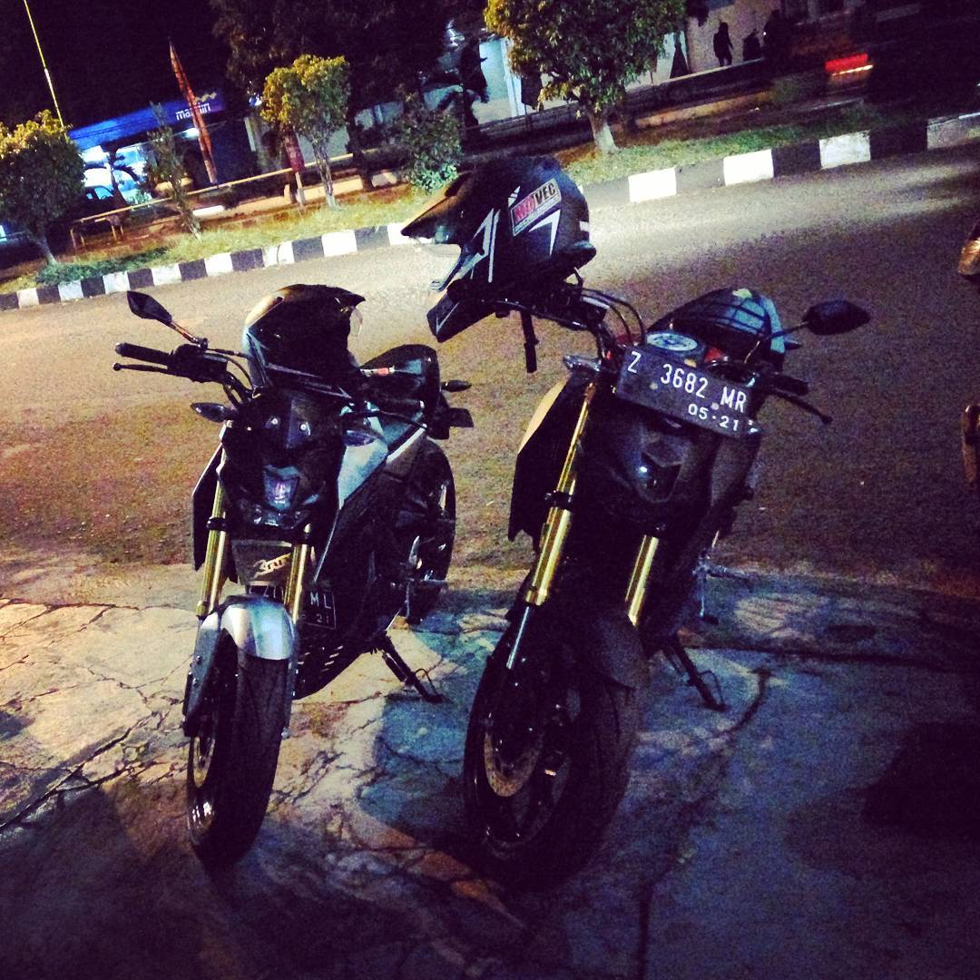Yamaha Xabre Modif Jari Jari modifikasi yamaha xabre velg jari jari Yamaha Xabre Modif Jari Jari modifikasi yamaha xabre velg jari jari