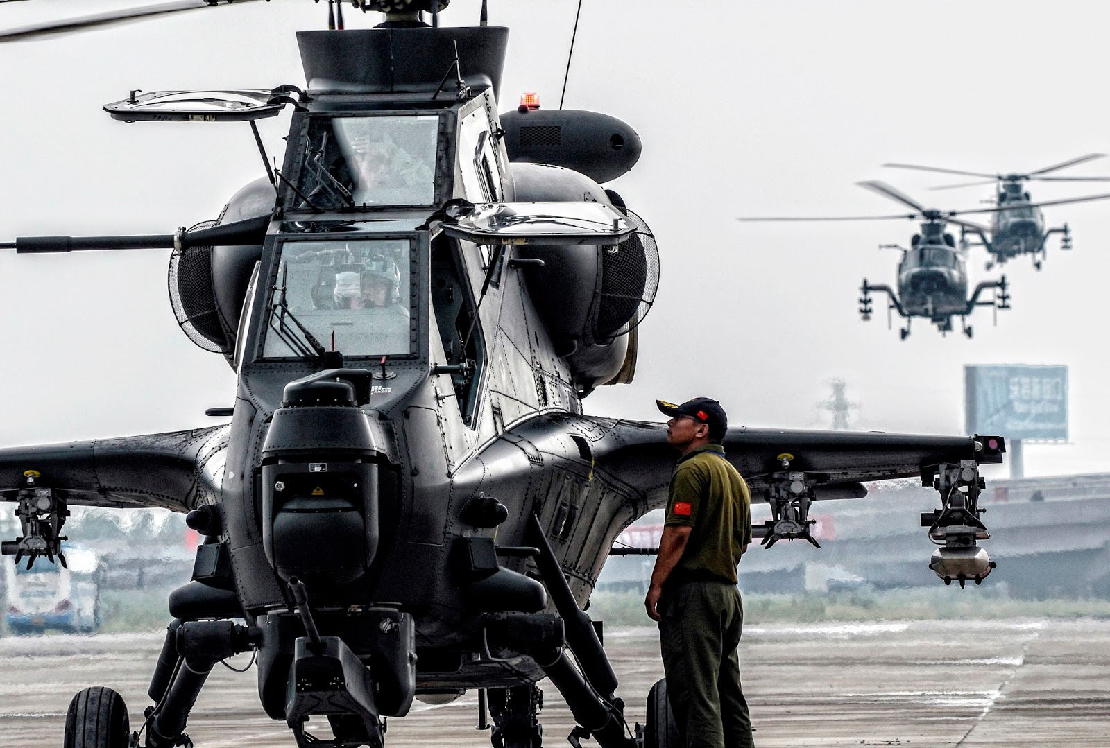 Best Attack Helicopter? - Page 2 Armed+Chinese+Z-10+Attack+Helicopter+gunship+PLA+Peoples+Liberation+Army+Air+Force+abcdefexport+pakitan+missile+hj10+atgm+rocket+wz-10+radaraam+++WZ-9+turboshaft+engine+firing+4th+5+6+7+8+9akd-10+navy+%25283%2529