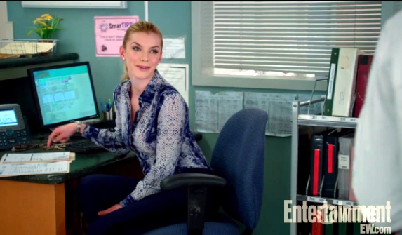Betty Gilpin: 'Nurse Jackie' S6 Sneak Peek | Adult Gallery