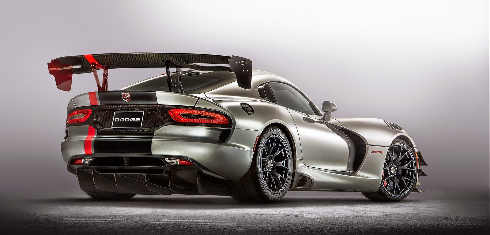 The Dodge Viper ACR Is The Fastest StreetLegal Track Viper Ever