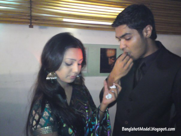 CUDURBUDUR: BD HOT ACTRESS PROVA SEX SCANDAL WITH RAJIB