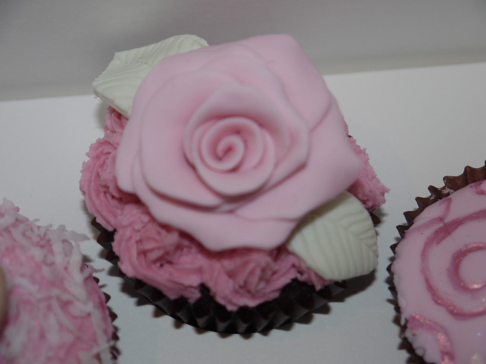 Sugar on Top: High Tea Cupcakes - Shabby Chic