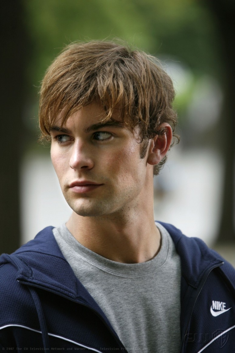 Super Hollywood: Chace Crawford Biography