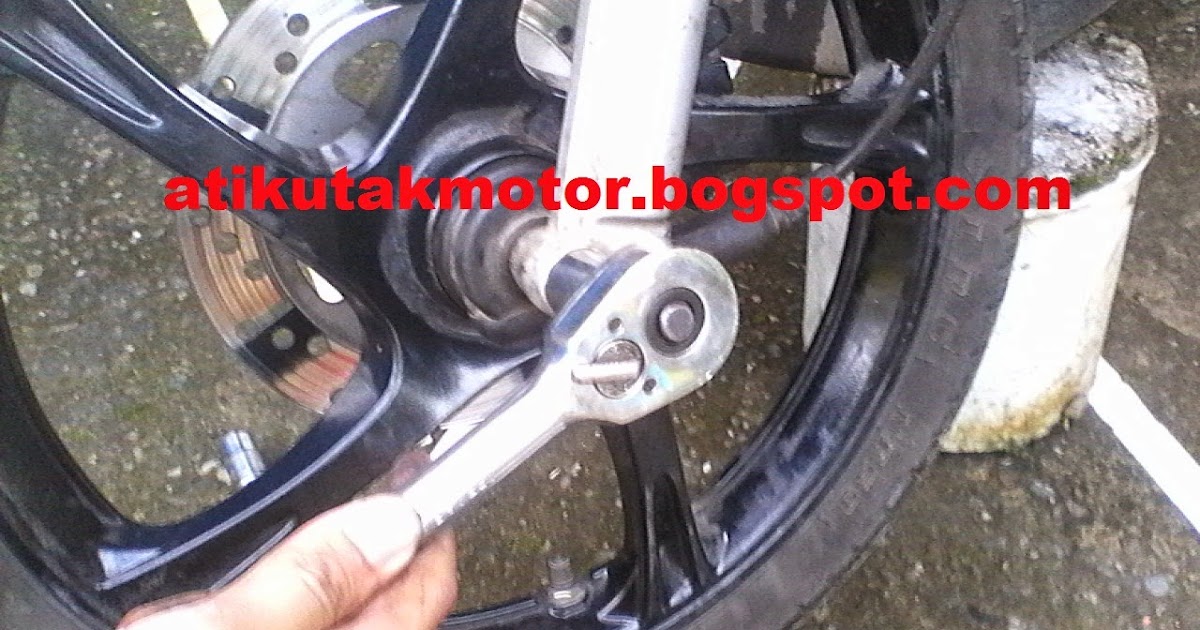 Ban Depan Motor dengan Bunyi Cit Cit