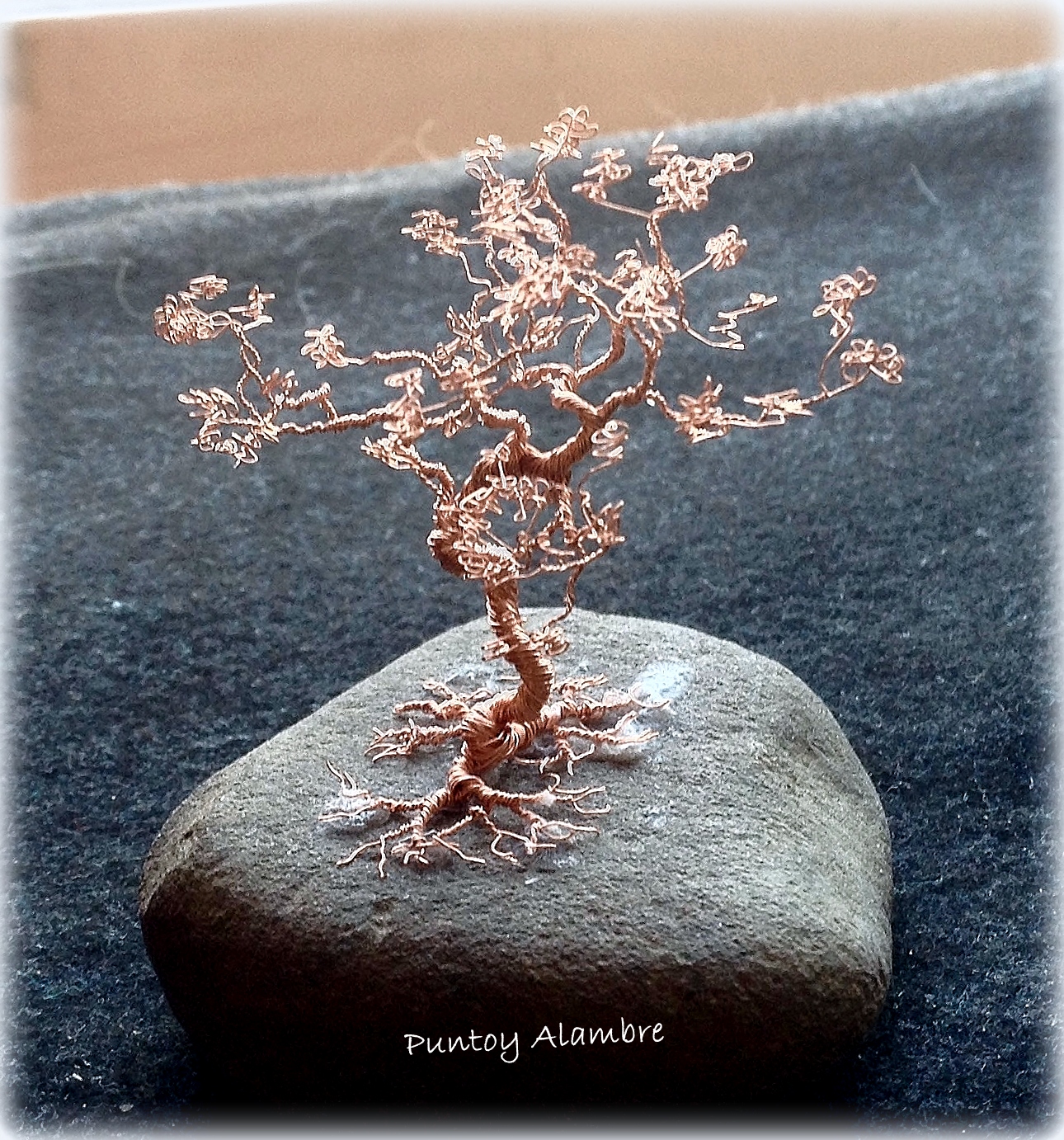 Puntoy Alambre "Bonsai de Alambre de Cobre" "Wire, Copper Bonsai"