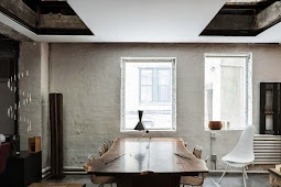  Featuring wood elements on the kitchen table to make it look Elegant and Natural