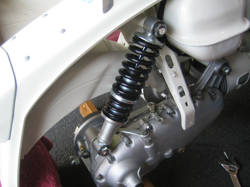 Lambretta Restoration Install rear shock absorber