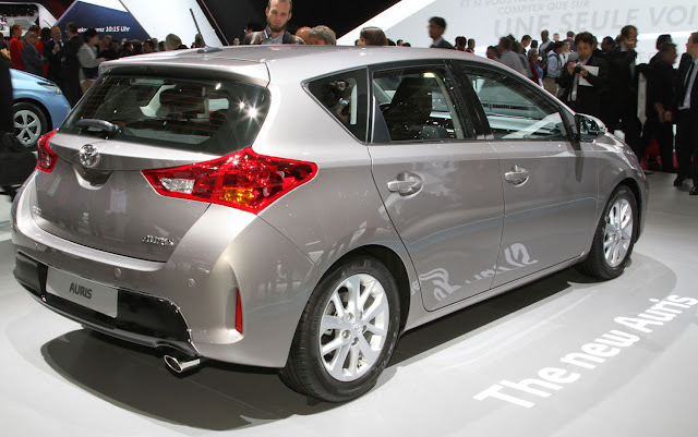 http://3.bp.blogspot.com/-_r0DdDr7Mi8/USTzosXLlRI/AAAAAAAAUHI/PUFHv1oWCfQ/s640/2012+Paris+2013+Toyota+Auris,+Verso+Show+Brand%E2%80%99s+New+Face.jpg