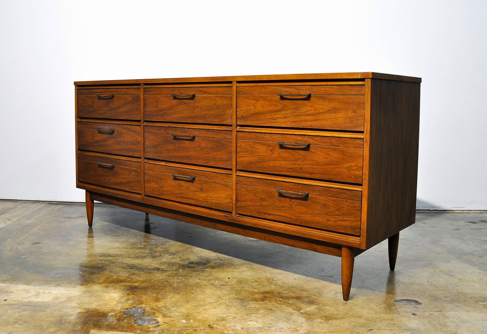 SELECT MODERN Danish Modern Triple Dresser Credenza
