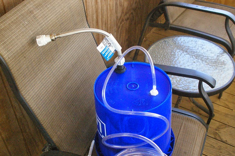 Life On The Blue Goat Homestead How To Build An Automatic Rabbit