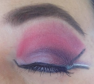 remember-remember-the-fifth-of-november-v-for-vendetta-makeup-look-nail-art