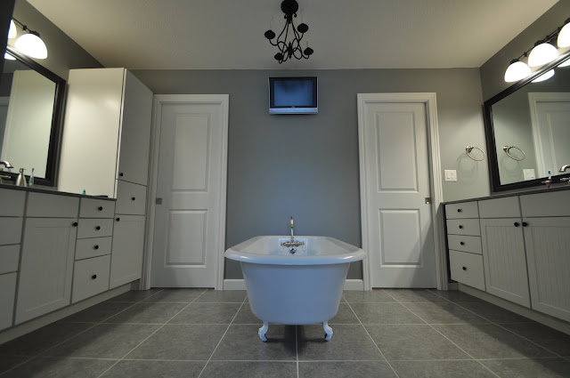 Master Bathroom, Clawfoot Tub, Sherwin Williams Grey Matters