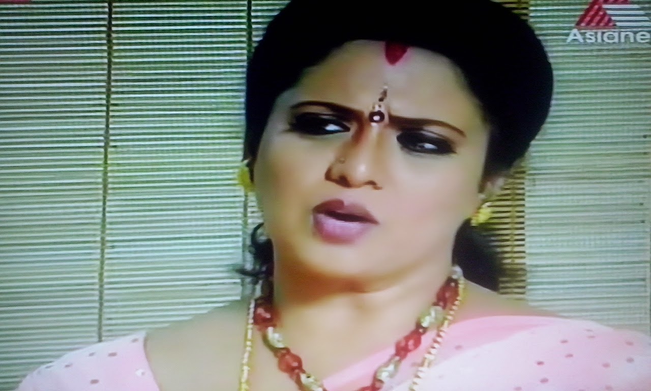 Parasparam serial actress name