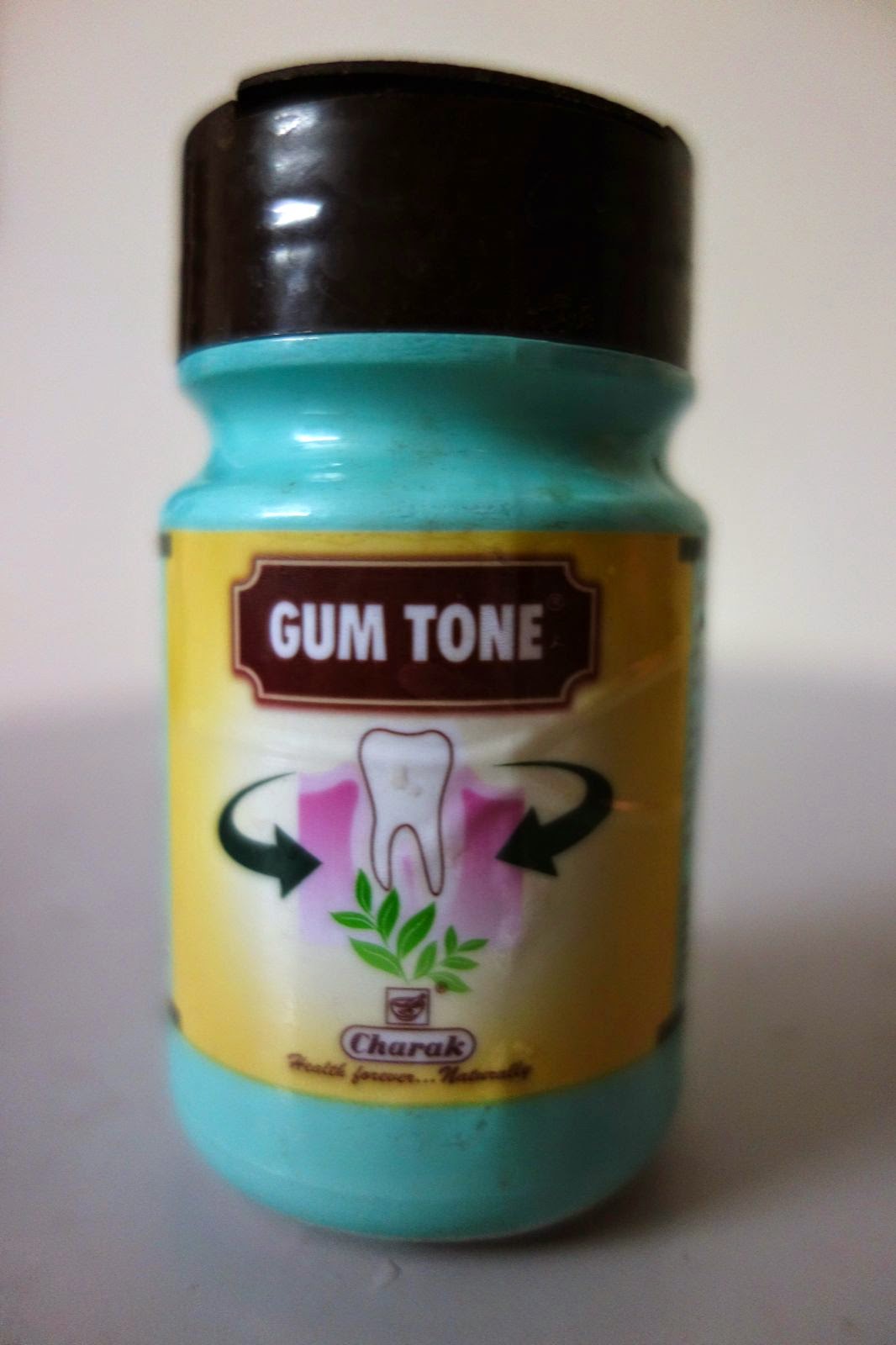 Sohum Sutras Review Gum tone powder from Charak