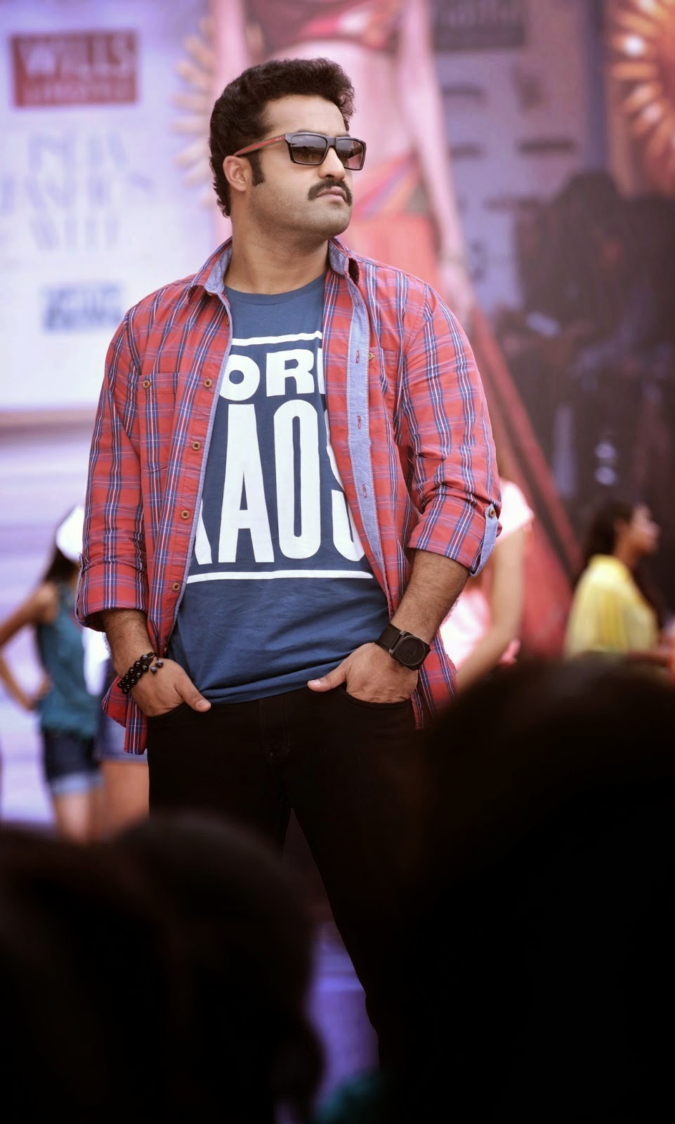 Rabhasa 2014 Full Movie Watch Free