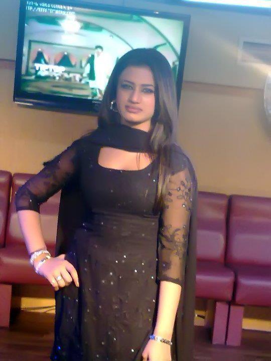 saxy dasi giral pic pakistan blogger