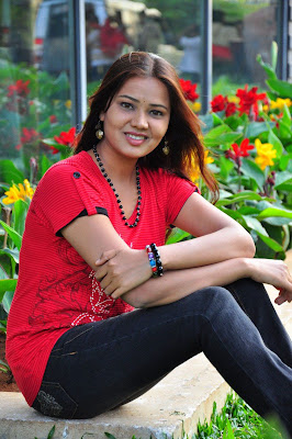 Actress Thanmai Photos