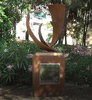 Monumento en homenaje a Carlos París, humanista y filósofo