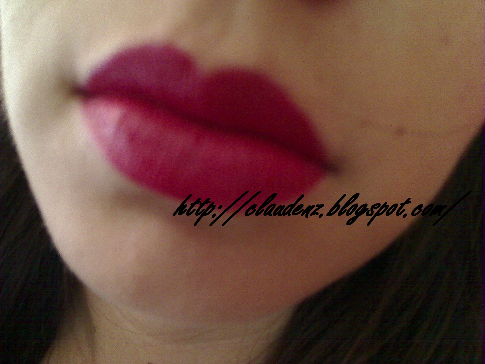 Venus en la Red Labial Cherries in the Snow 440 de Revlon