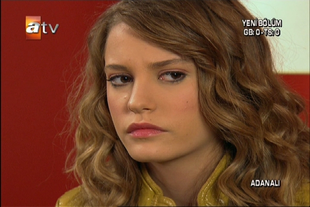 En Ucuzu Nerede Serenay Sarıkaya Saç Şekilleri Modelleri (Lale Devri