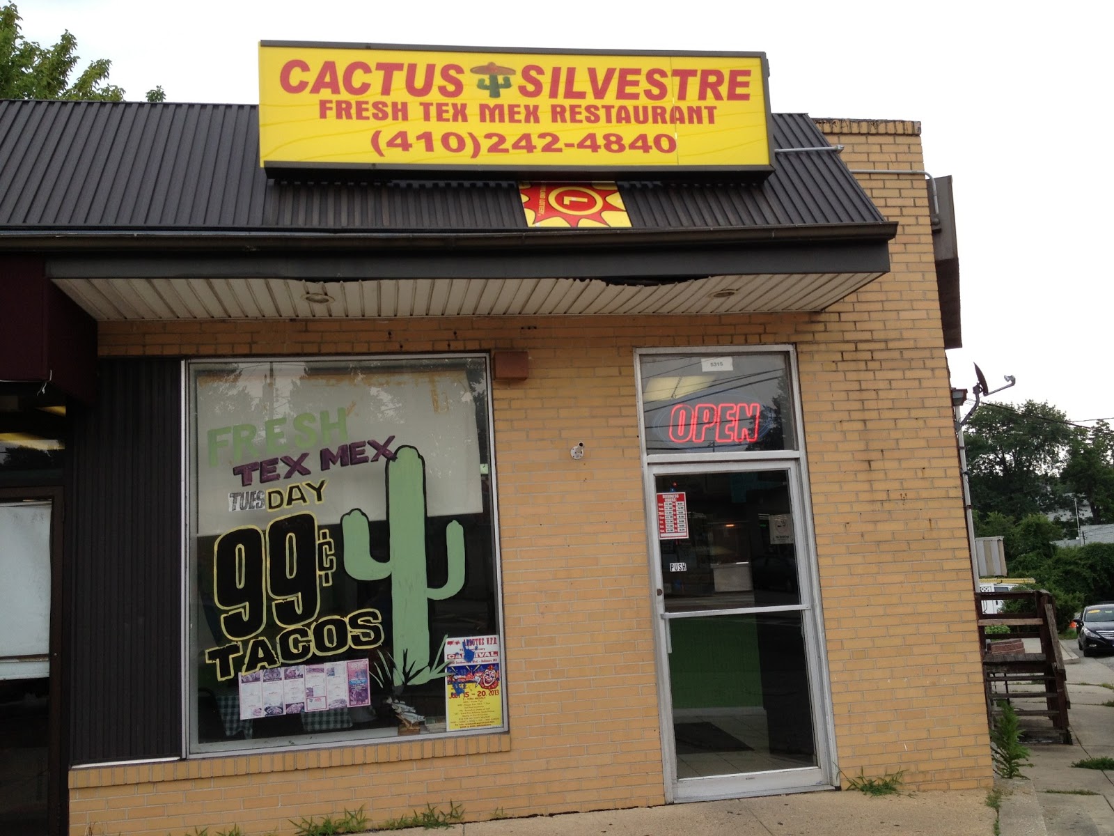 2 Dudes Who Love Food: Cactus Silvestre Tex-Mex Restaurant ...