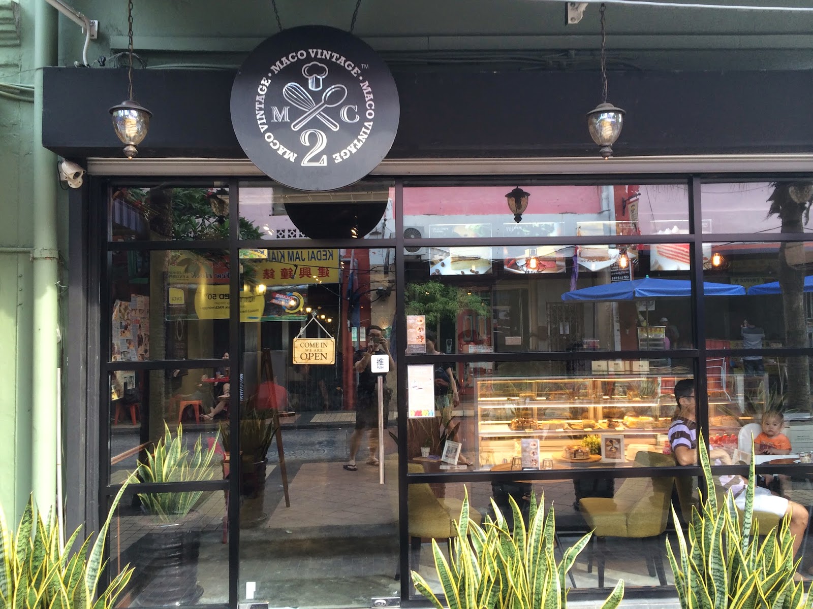 Uniquelious Maco Vintage Johor Bahru Cafe