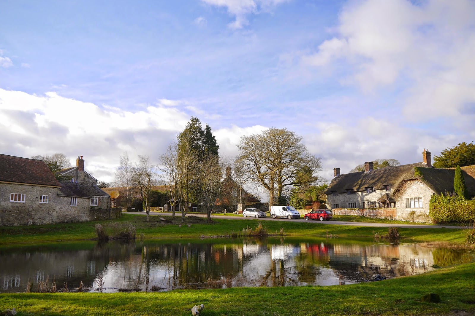 Walking in the country Ashmore to Shroton (Wessex Ridgeway [Dorset] 1)