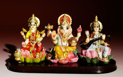 Saraswati Lord Ganesh and Laxmi (Divinidades de la India) Religion Indu