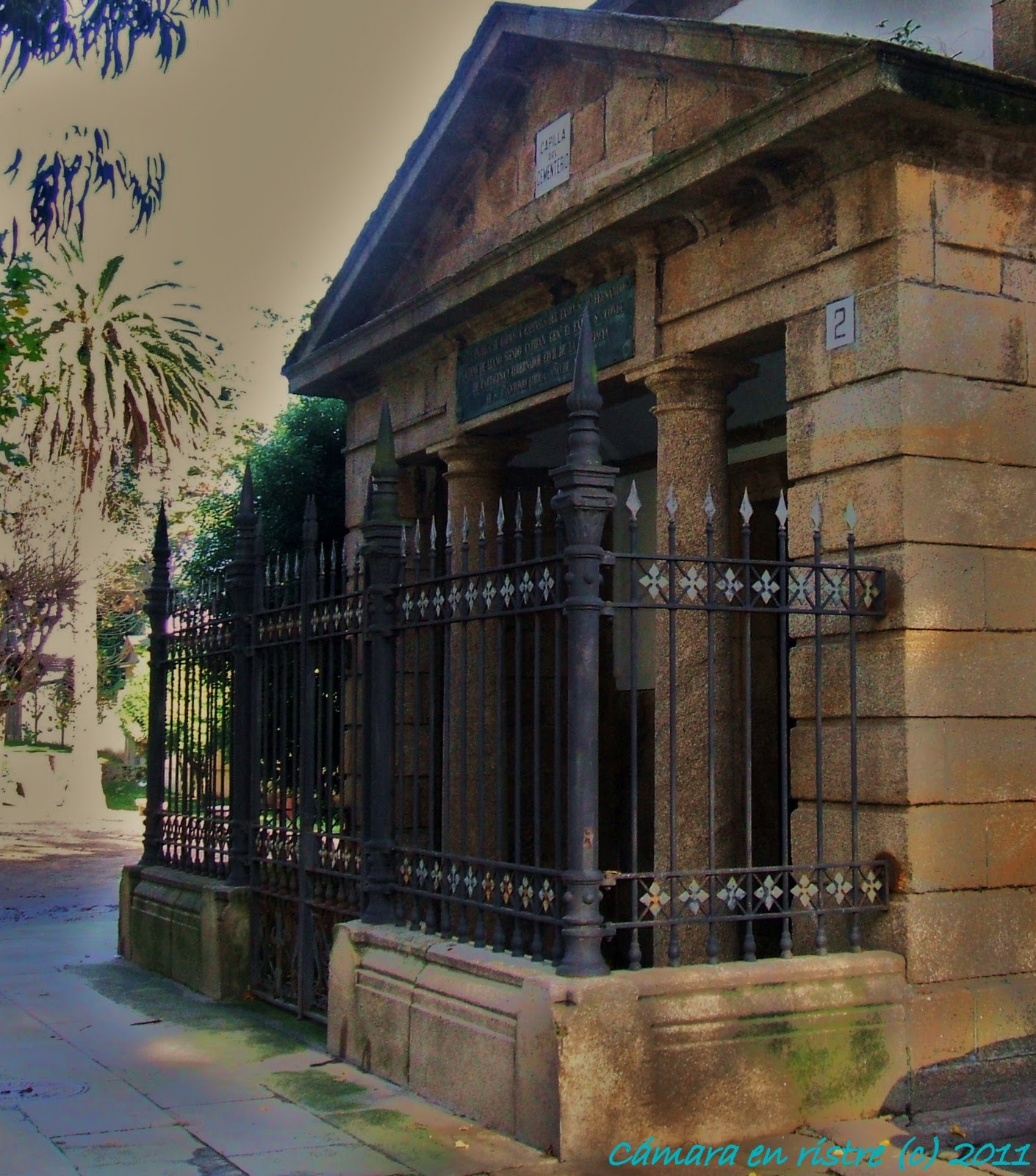 Cámara en ristre CEMENTERIO DE SAN AMARO (A CORUÑA)
