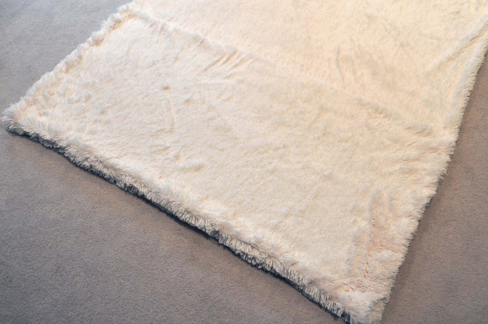 Aesthetic Nest Sewing The Ultimate Cuddle Blanket (Tutorial)
