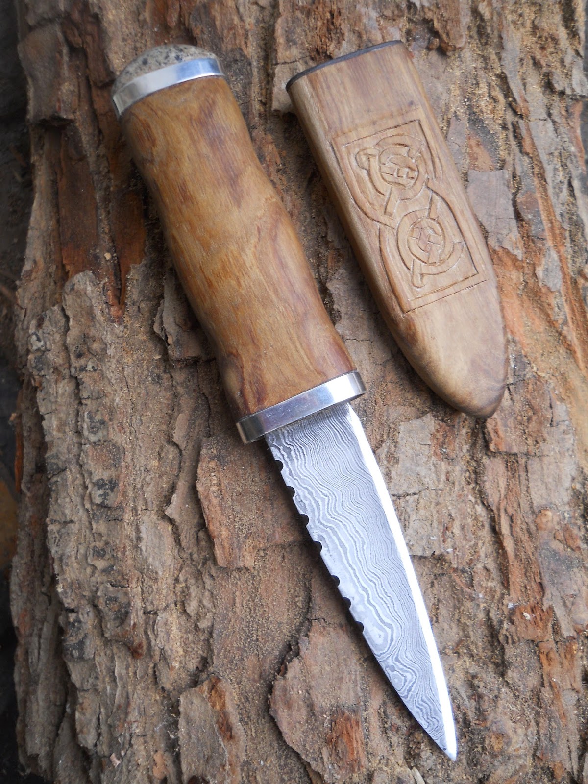 wooden sgian dubh