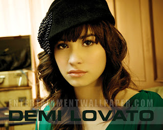 Demi Lovato,hot