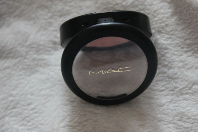 MAC Lured to Love Mineralize Blush