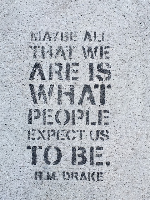 Graffiti, sidewalk art, art, stencil graffiti, Wynwood Miami, Miami, art district, Art Basel Graffiti, sidewalk art, art, stencil graffiti, Wynwood Miami, Miami, art district, Art Basel