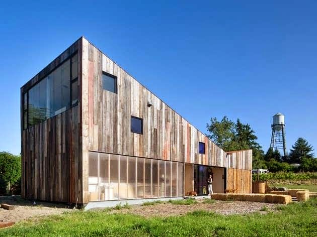 The Modern Houses Vintage House Barn Design Features Hundred Year