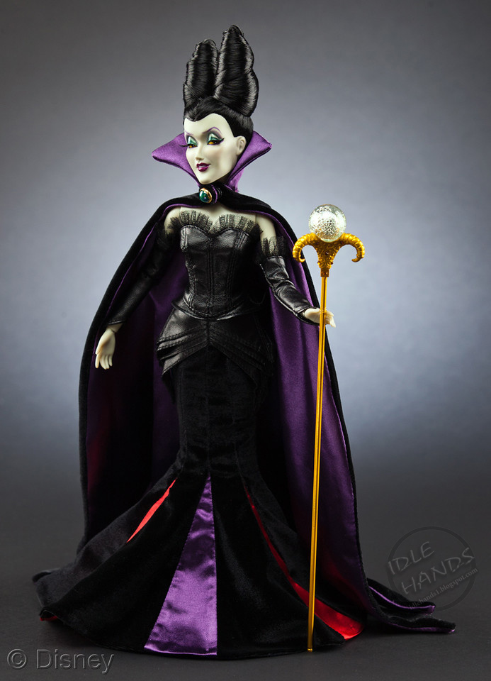Disney Villains is here!! 🖤🤍💜 This collection features Maleficent