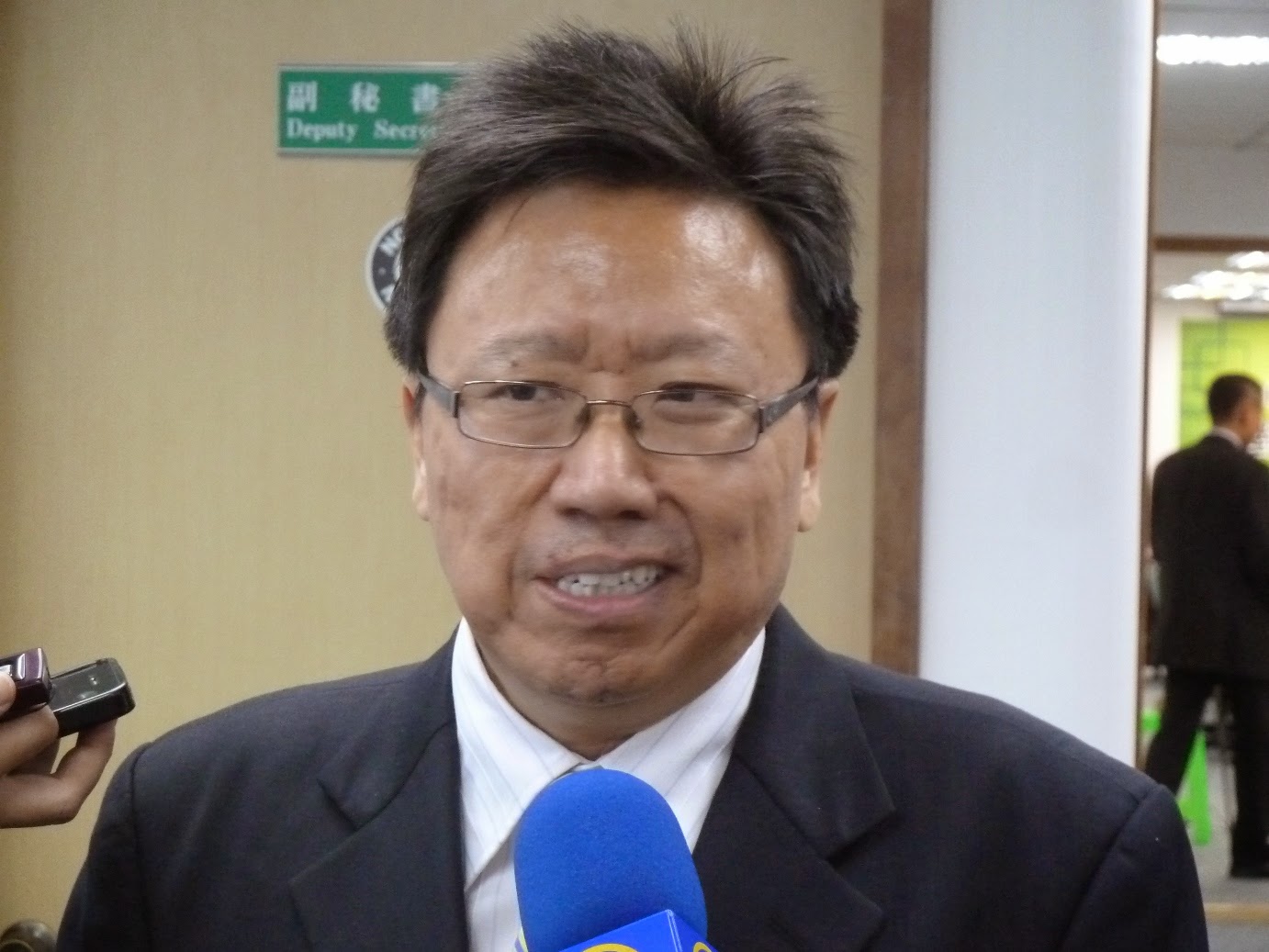 中國海外政治評論家陳破空31日出席民進黨華山會議時表示,服貿協議是中國要綁住台灣的經濟手段。圖:林朝億/攝 中國海外政治評論家陳破空31日出席民進黨華山會議時表示,服貿協議是中國要綁住台灣的經濟手段。圖:林朝億/攝