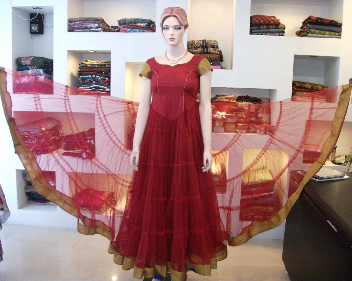 SALT & PEPPER DRESSES