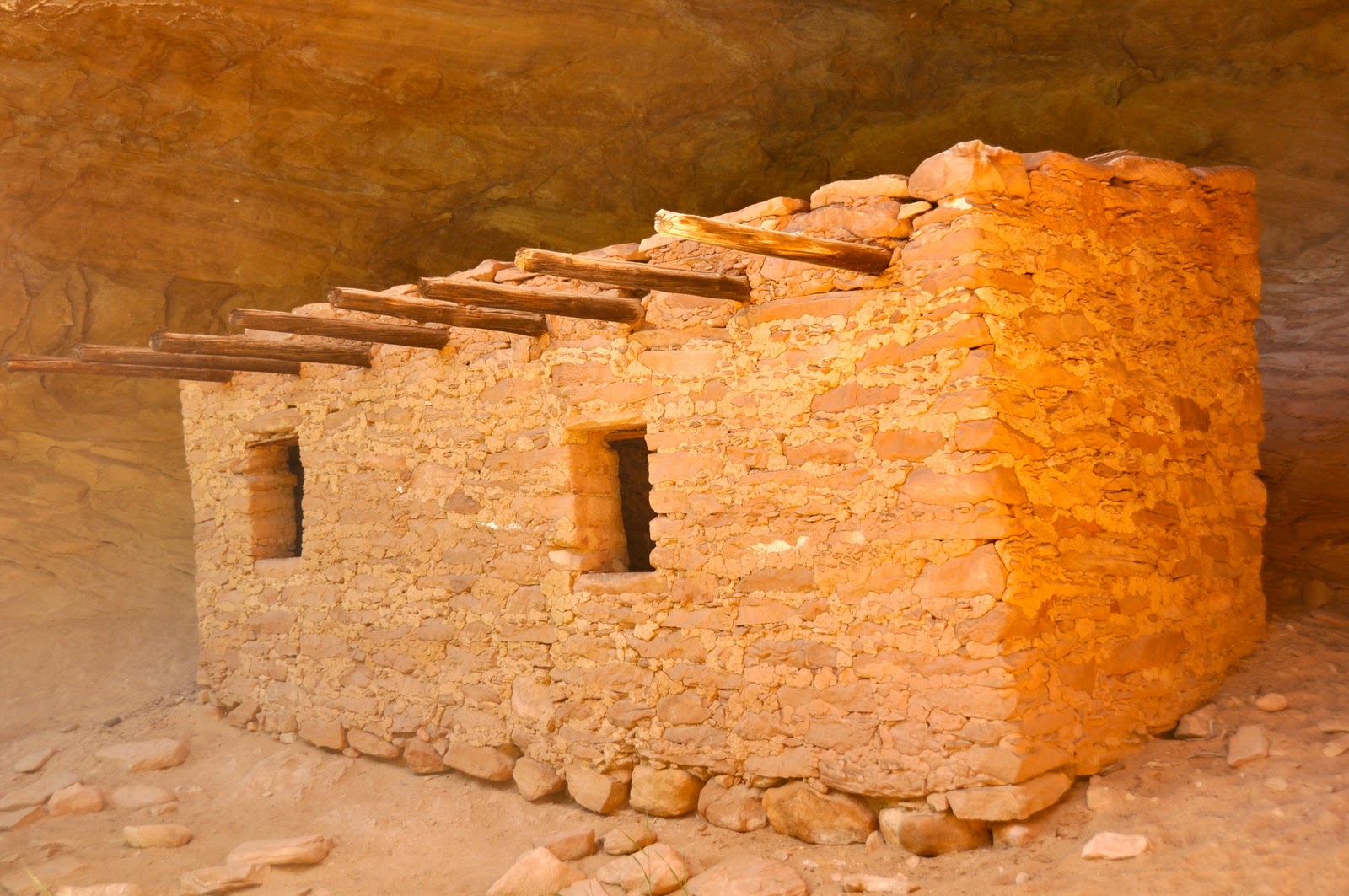 FRUITYMOODY The Dollhouse Ruin Cedar Mesa, Utah (I love UT)