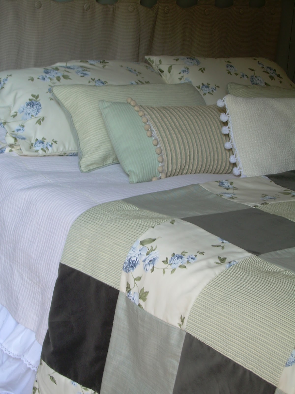 Paz Montealegre | Decoración: Ropa de cama-Pieceras-cubrecamas-cojines