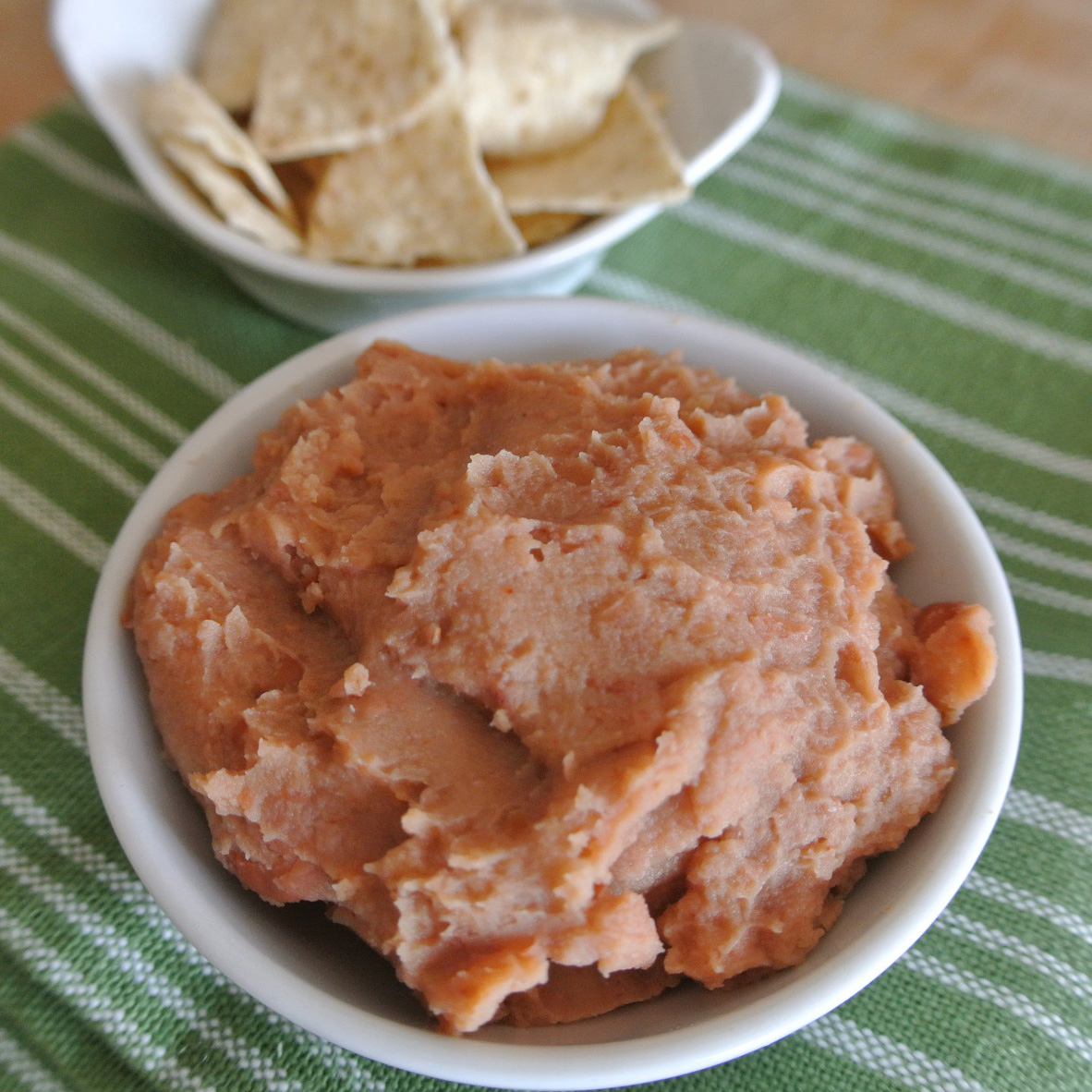 Mom, What's For Dinner? Homemade Refried Beans in the Crockpot