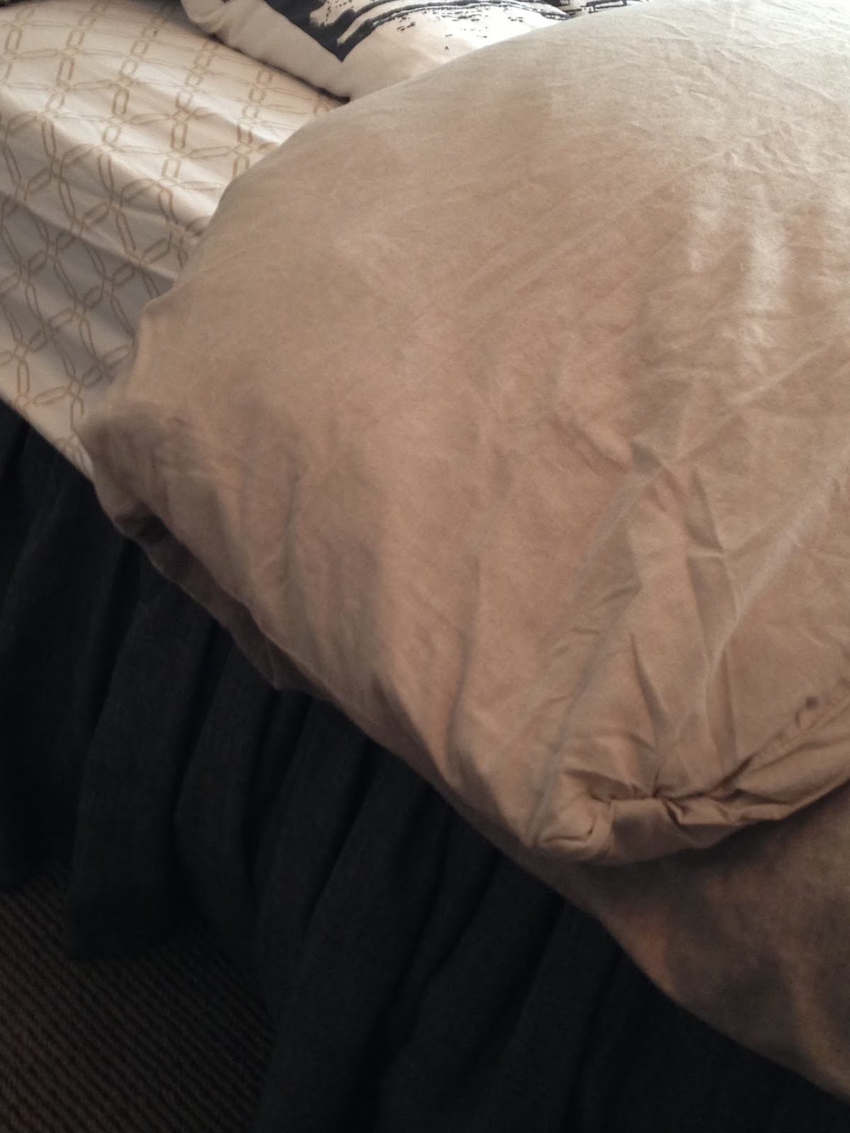 design dump (stupid?) product review duvet donuts