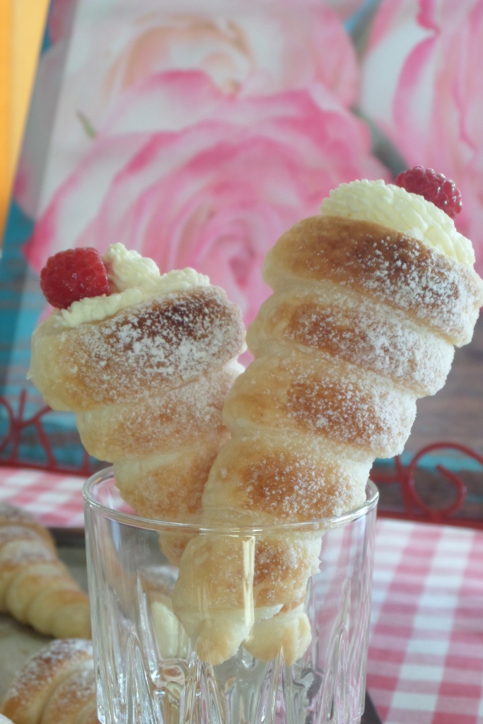 Through The Kitchen Door Cream Horns