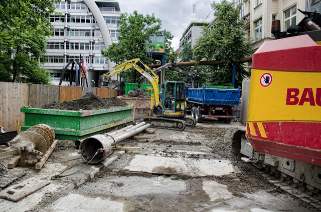 Baustelle Neubau Regenwasserkanal, Fasanenstraße / Hardenbergstraße, 10623 Berlin, 24.06.2013