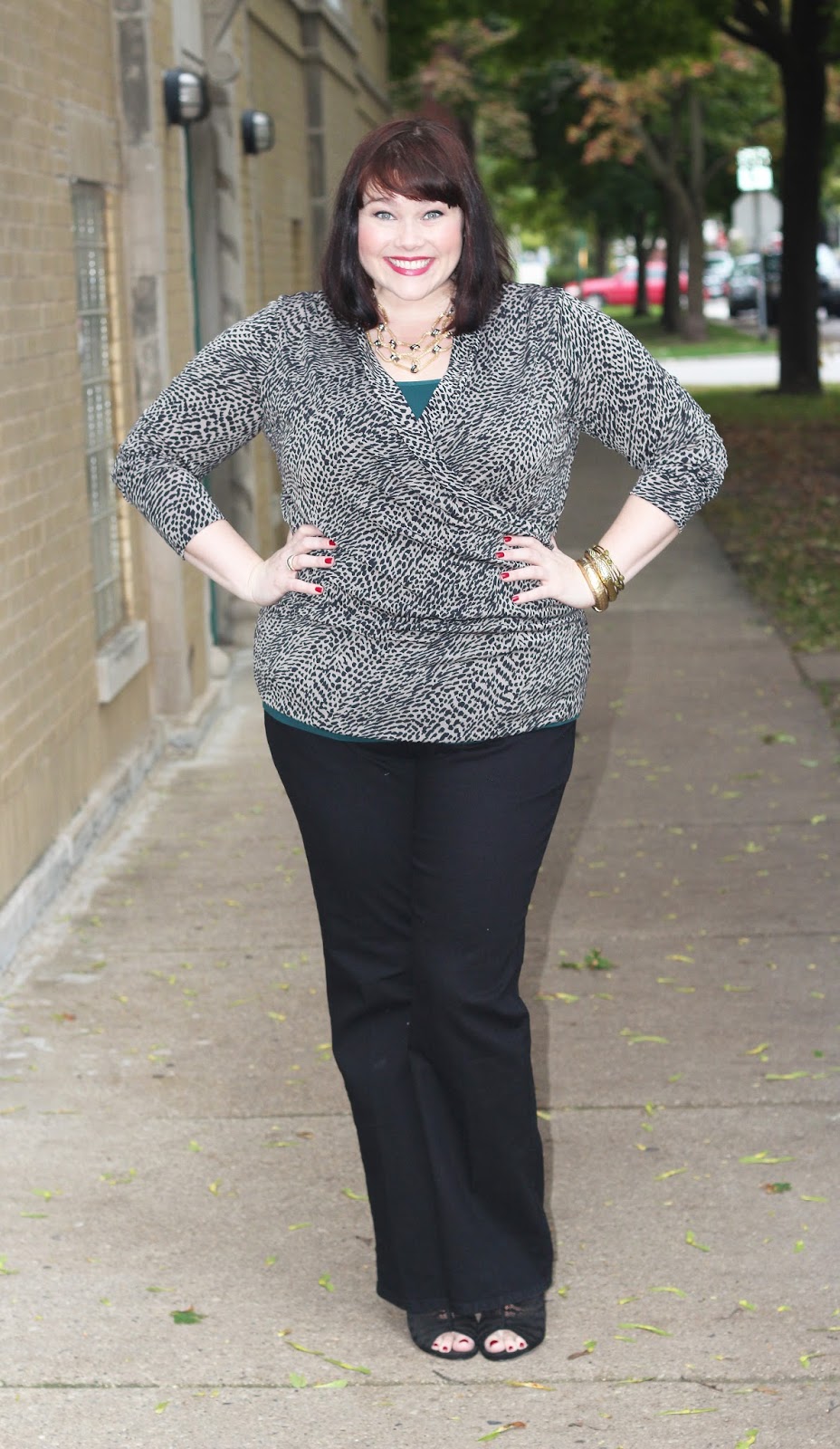 Plus Size Fall Fashion From Kohl's Jennifer Lopez Denim and Apt 9 Tops
