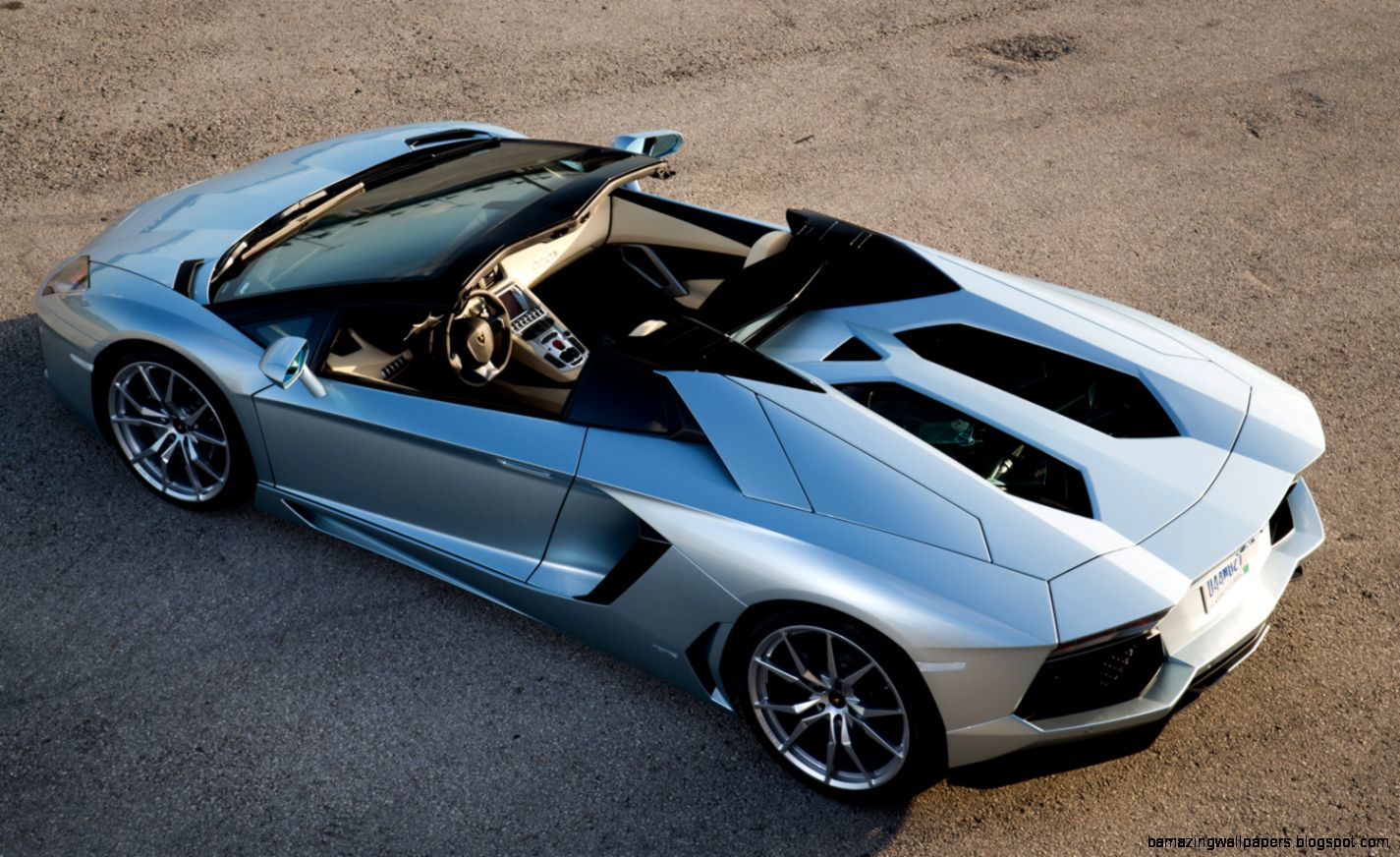 2014 Lamborghini Aventador Roadster 2014 Lamborghini Aventador Roadster