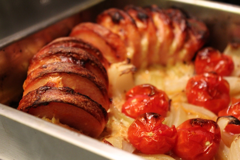 Två små kök Falukorv i ugn med västerbottenmos