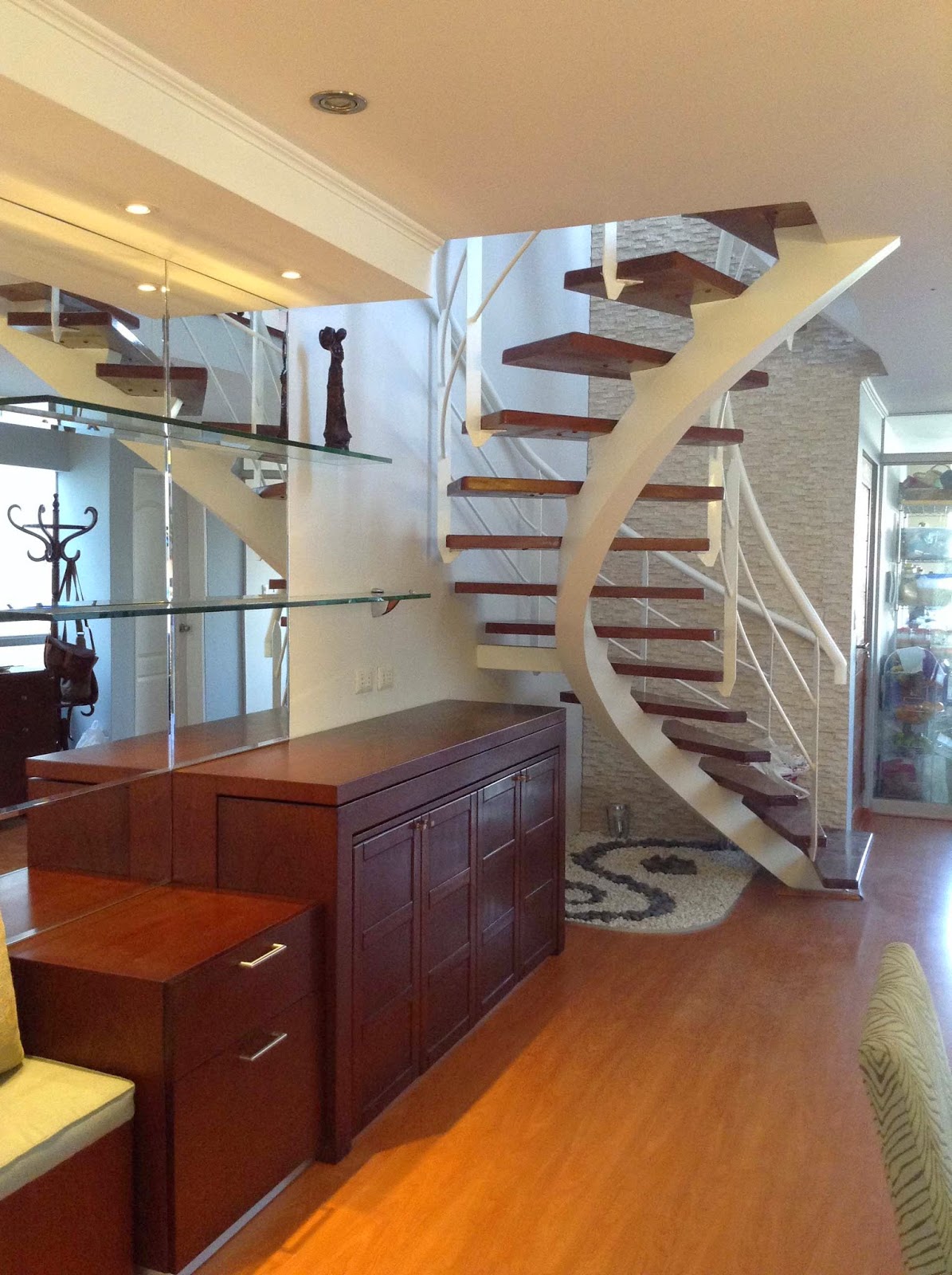 Oniria: Remodelación Interior de Comedor y Bar