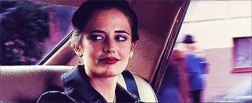 http://3.bp.blogspot.com/-aP1VHpnTxVs/T8vXYc56OrI/AAAAAAAAR6Y/8SbkkN2yMbA/s1600/eva+green+as+vesper+lynd+casino+royale.gif